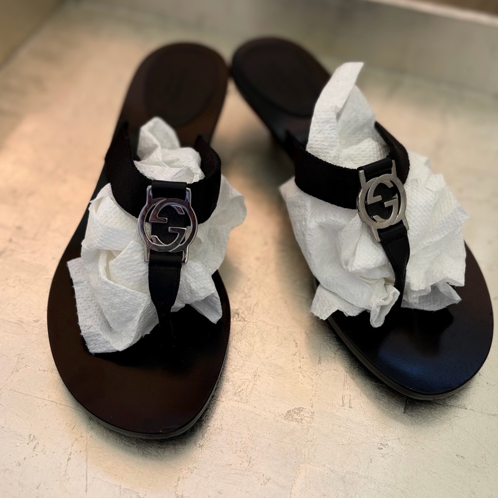 Gucci Black Leather Sandals - Picture 10 of 10